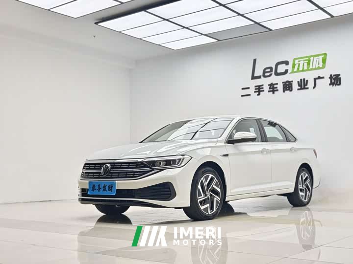 Volkswagen Sagitar 300TSI DSG Super Edition