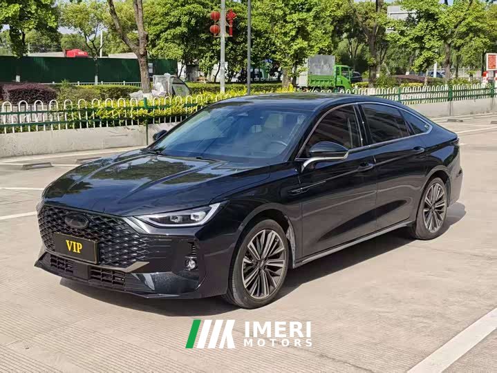 Chery Arrizo 8 PRO 1.6T DCT Luxury