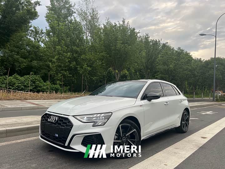 Audi A3 Sportback 35 TFSI stylish and sporty