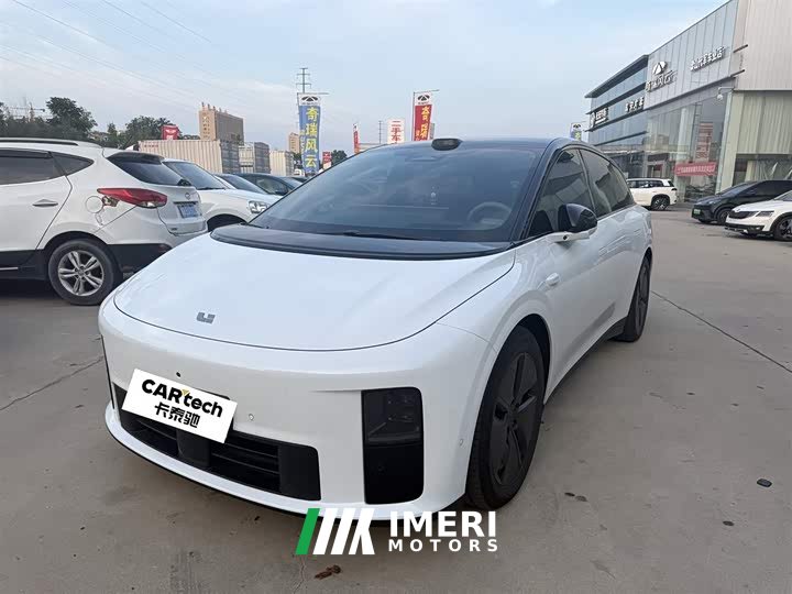 Li Auto Ideal i6 2025 two-wheel drive standard version