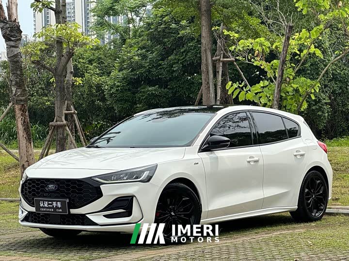 Lynk & Co Focus Hatchback EcoBoost 180 Automatic ST Line