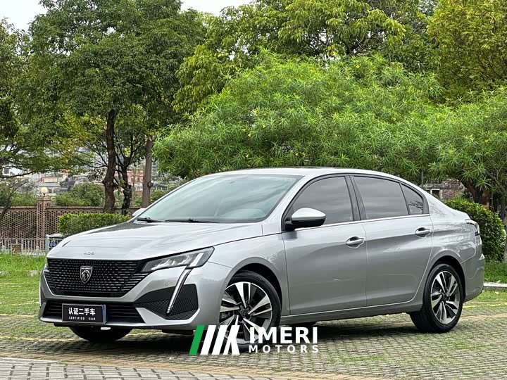Peugeot 408 2022 1.6T light chasing version