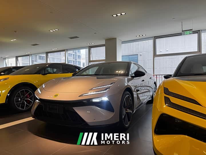Lynk & Co EMEYA 2025 900 performance version