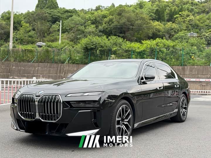BMW 7 Series 2023 735Li M Sports Package
