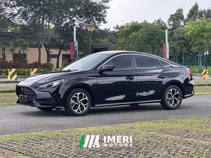 Lexus MG5 180DVVT CVT Youth Deluxe Edition