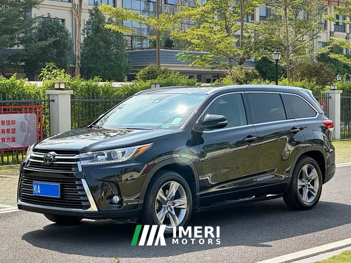 Toyota Highlander 2.0T four-wheel drive premium version 7 seats