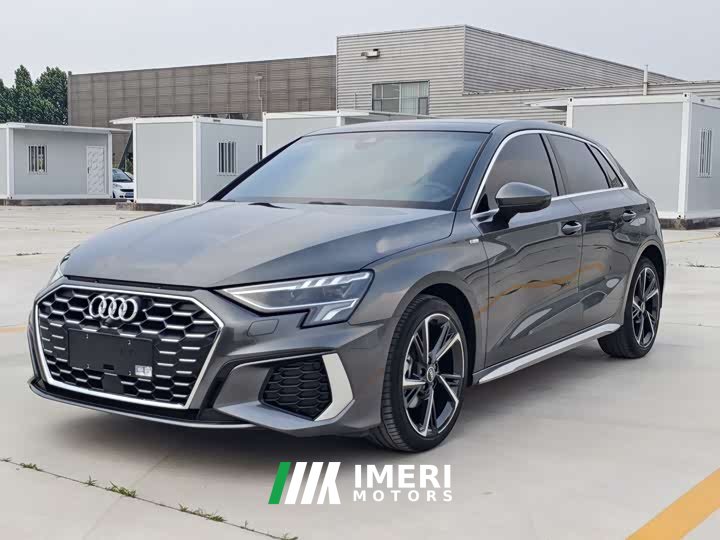 Audi A3 Sportback 35 TFSI stylish and sporty