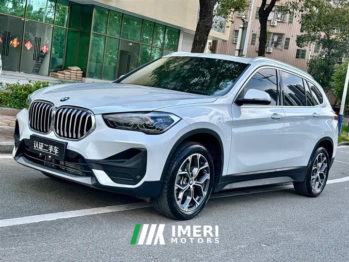 BMW X1 sDrive25Li Leading