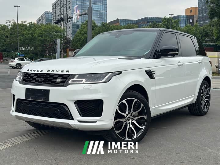 Land Rover Range Rover Sport 3.0 L6 Black Edition