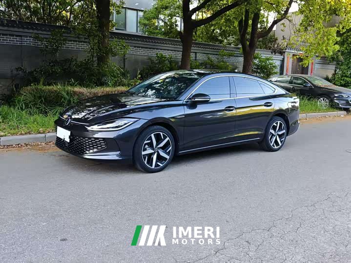 Volkswagen Lamando L 280TSI DSG Cool-La Edition