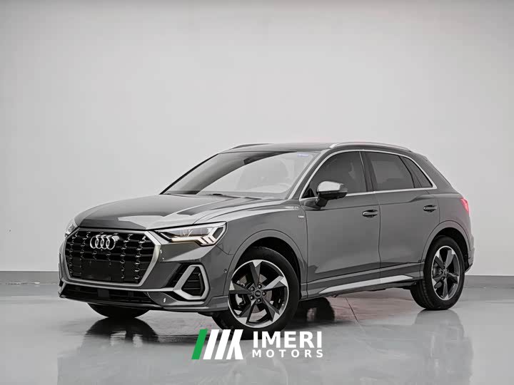 Audi Q3 35 TFSI Fashionable and Dynamic (1.4T)