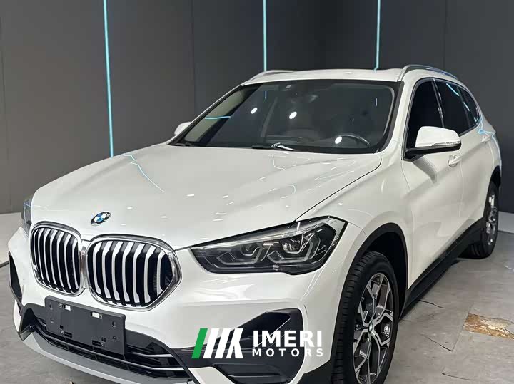 BMW X1 sDrive25Li Leading