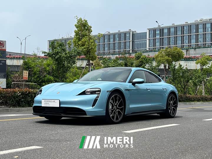 Porsche Taycan 2022 facelift Taycan