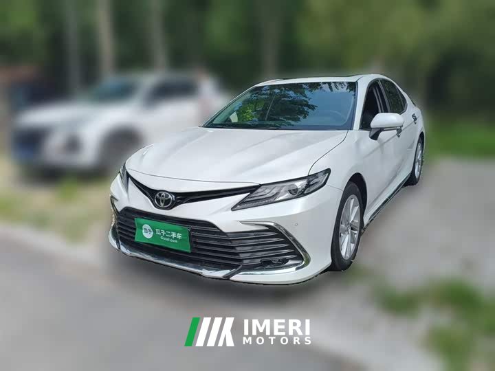 Toyota Camry 2.0G Deluxe Edition