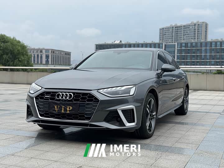 Audi A4L 2022 40 TFSI luxury and dynamic