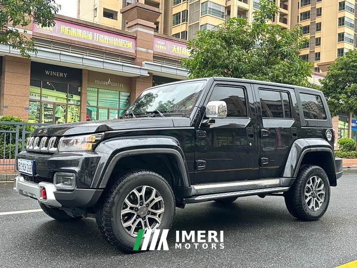 Beijing off-road BJ40 2023 2.0T automatic four-wheel drive city hunter version supreme type