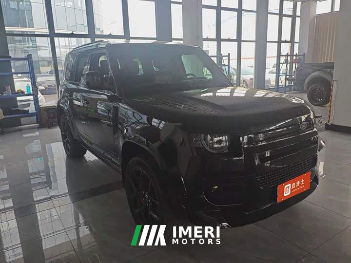 Land Rover Defender 110 3.0T P400 X-DYNAMIC HSE