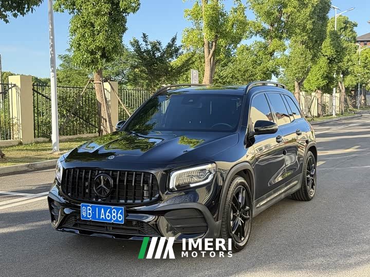 Mercedes-Benz GLB AMG GLB 35 4MATIC