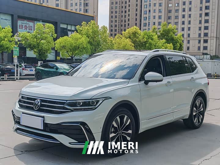 Volkswagen Tiguan L 330TSI automatic two-wheel drive R-Line version