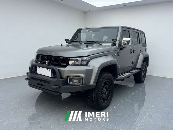 Beijing off-road BJ40 2.0T automatic four-wheel drive ring tower championship version
