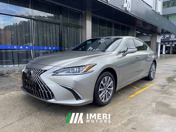 Lexus ES 200 Excellence Edition