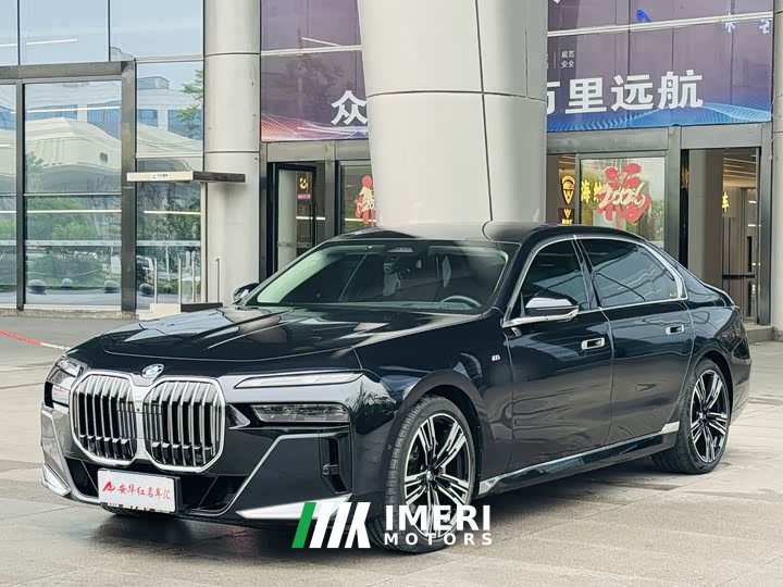 BMW 7 Series 2023 740Li M Sport Package
