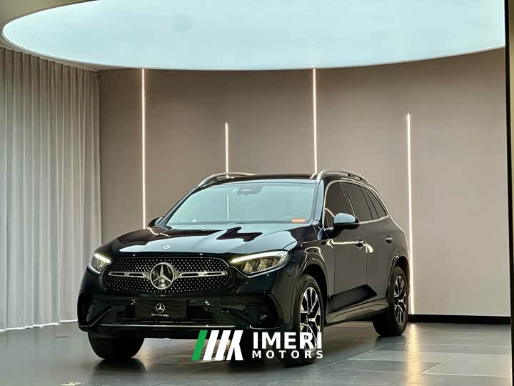 Mercedes-Benz GLC 260 L 4MATIC Luxury 5-Seater