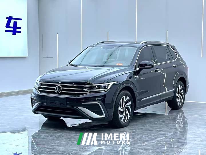 Volkswagen Tiguan L 2022 330TSI automatic two-wheel drive smart version