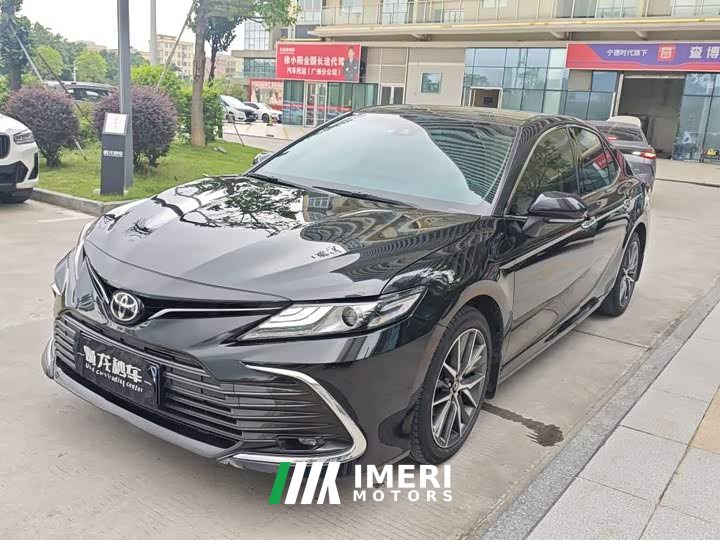 Toyota Camry 2021 2.5G Deluxe Edition
