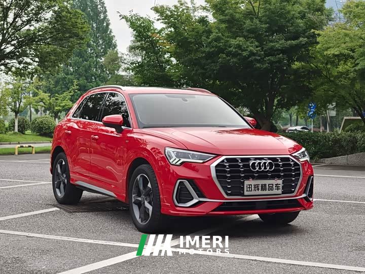 Audi Q3 35 TFSI Fashionable and Dynamic (1.4T)