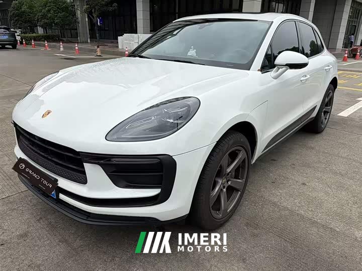 Porsche 2023 Porsche Macan 2.0T