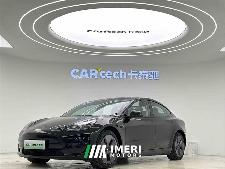 Tesla Model 3 2022 rear-wheel drive version