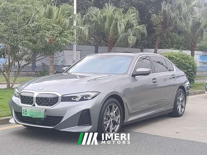 BMW i3 eDrive 35 L