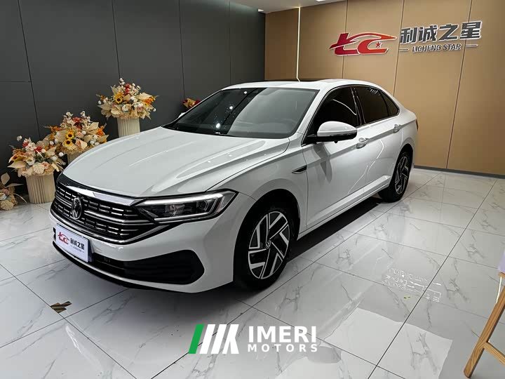 Volkswagen Sagitar 300TSI DSG Super Edition