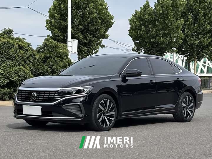 Volkswagen Passat 330TSI Elite Edition