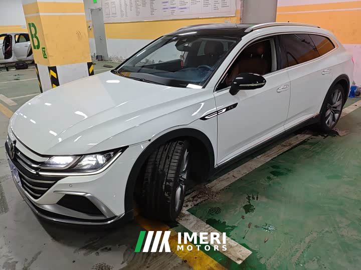 FAW-Volkswagen CC Hunting Vehicle 380TSI Hunting Edition