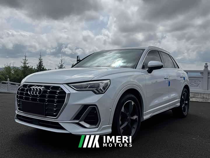 Audi Q3 2022 35 TFSI Fashionable and Dynamic