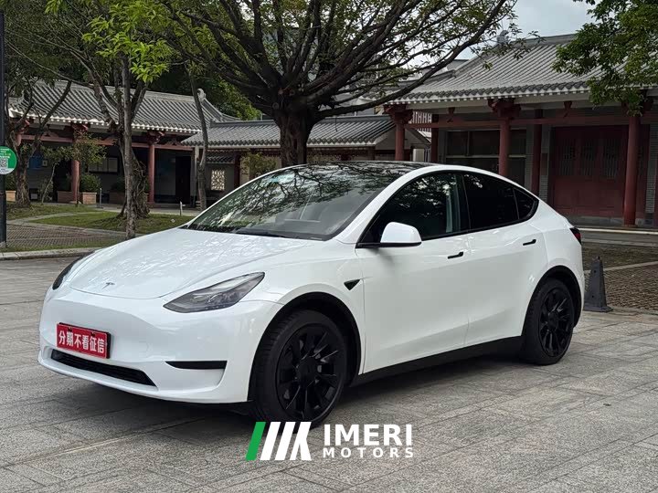 Tesla Model Y 2022 rear-wheel drive version