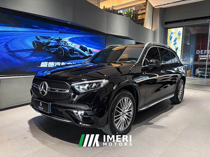 Mercedes-Benz GLC 300 L 4MATIC Dynamic 5-seater