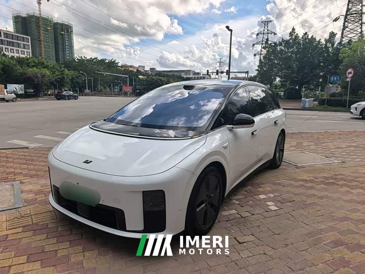 Li Auto Ideal i8 2025 Standard Edition