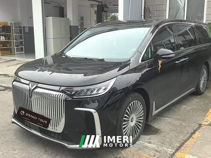 Voyah Lantu Dreamer PHEV four-wheel drive premium Kunpeng version