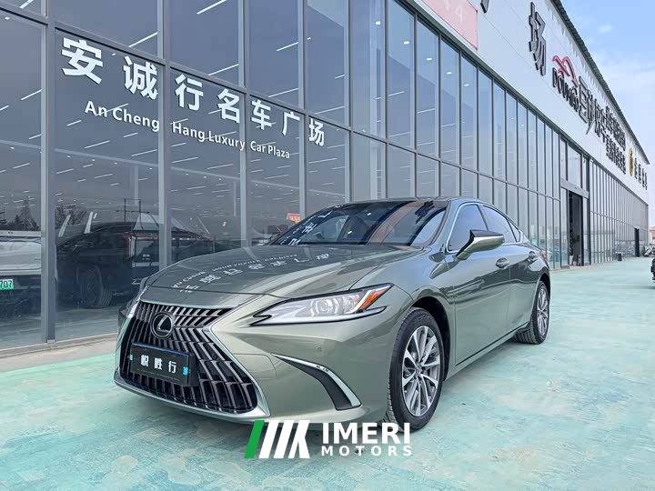 Lexus ES 200 Excellence Edition