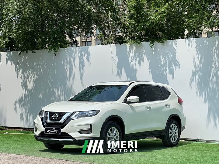 Nissan X-Trail Classic 2.0L 2WD Intelligent Link Premium Edition