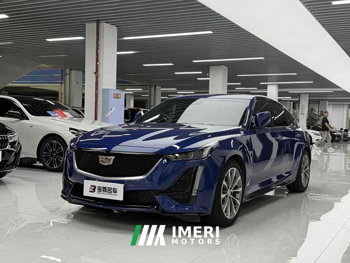 Cadillac CT5 28T leading sports