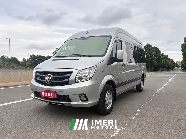 Mercedes-Benz Tuano Jixiang multi-function Cummins 2.8T manual extended shaft center top rear single tire 7 seats