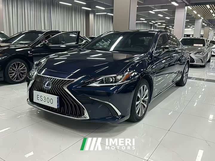Lexus ES 2020 300h Excellence Edition National V