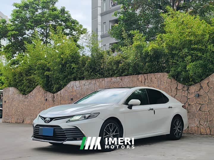 Toyota Camry 2.5G Deluxe Edition