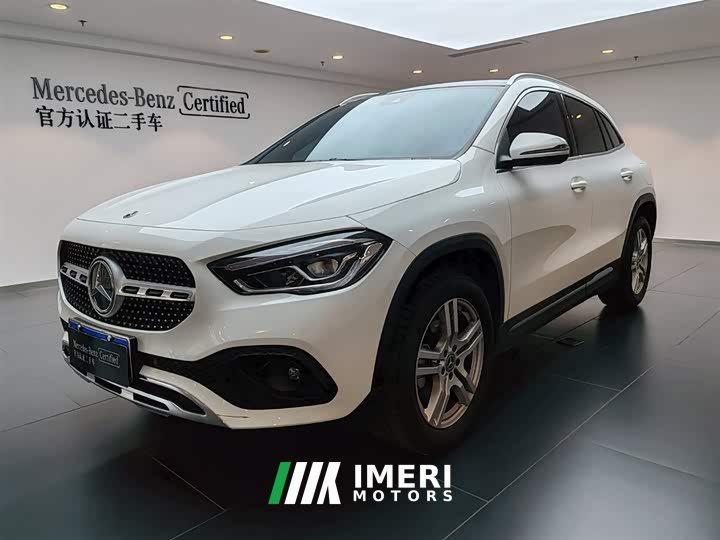Mercedes-Benz GLA 200