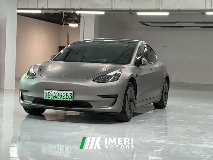 Tesla Model 3 rear-wheel drive version