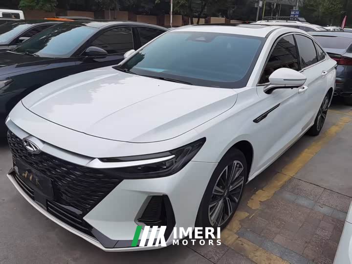 Chery Arrizo 8 1.6T DCT smart phone
